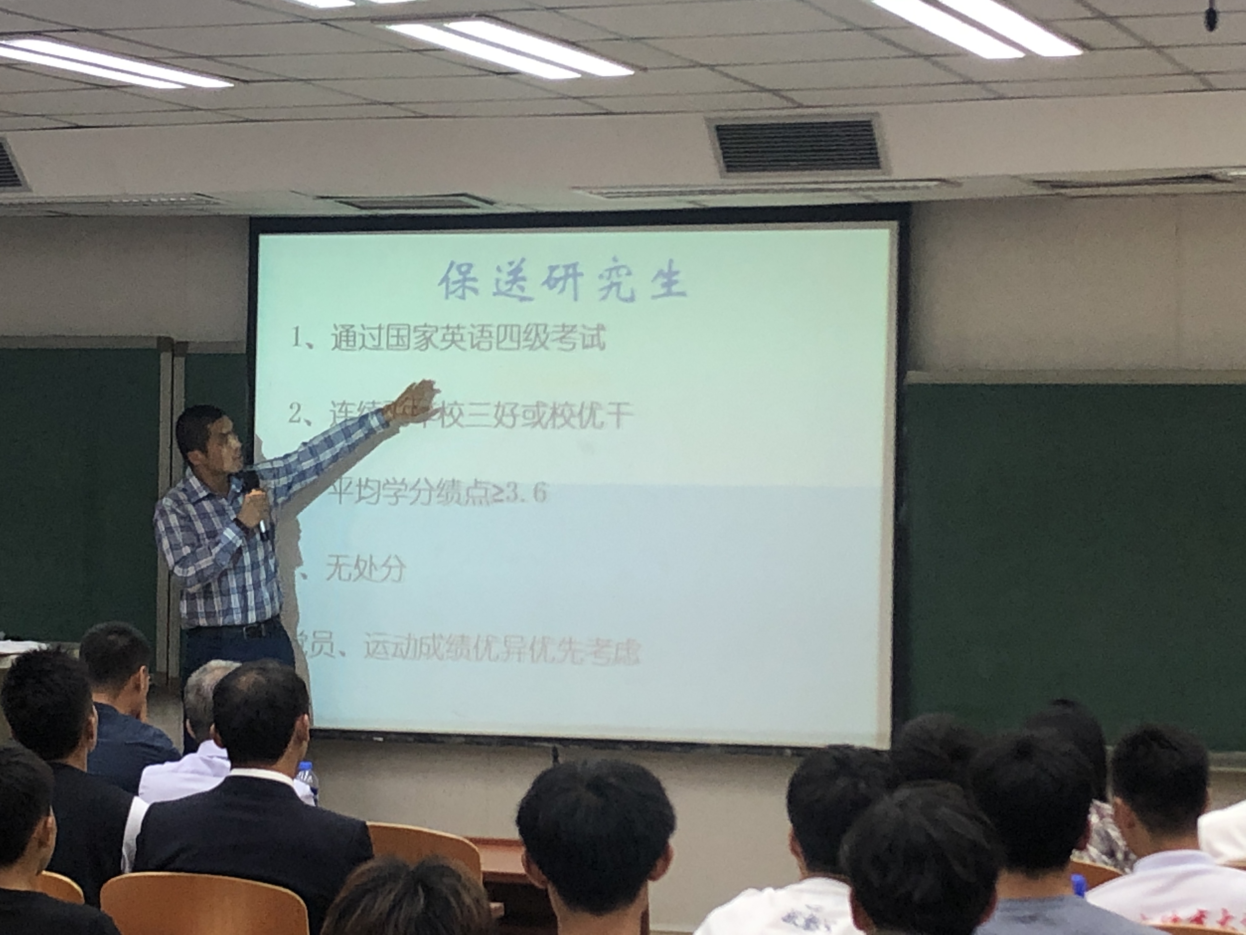 c004b1d605ca42b39dce68d7e52021bd.jpg 电竞实时数据网