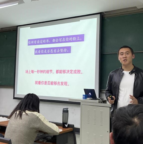 0088d54a4bea42adbe4ee98f2f061418.jpg 电竞实时数据网
