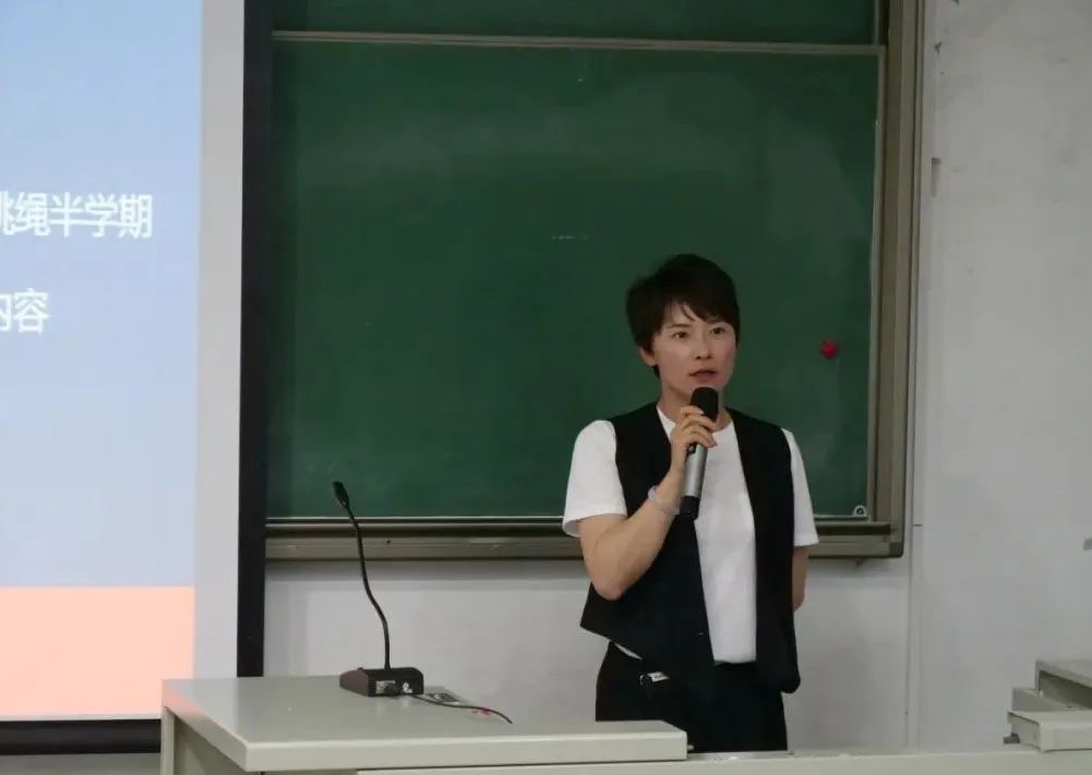 7444c88a3e7640d4a8f276e00cefb649.jpg 电竞实时数据网