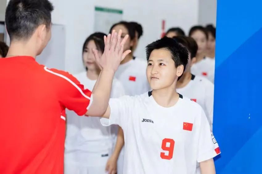 29782afc6421474b9c8bd49ff2095b2d.jpg 电竞实时数据网