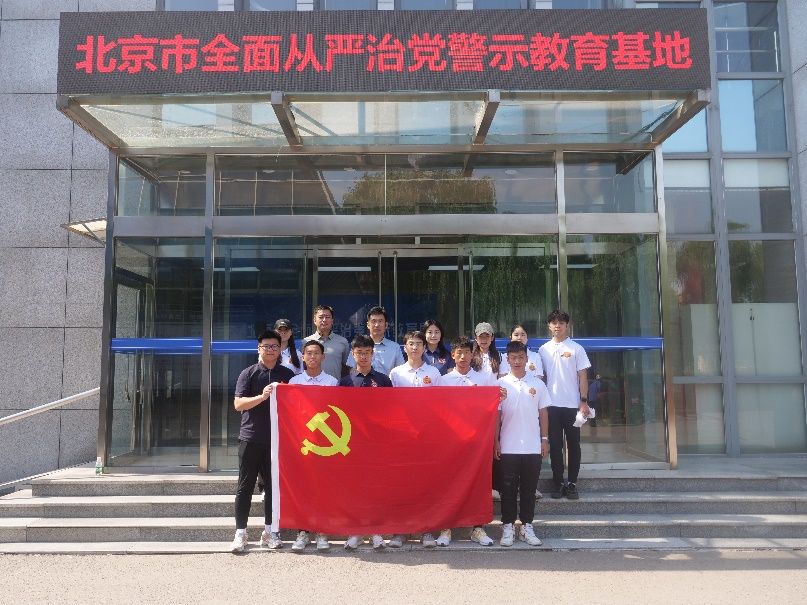 d4a954ca02d941159fe23c745b1f68bc.jpg 电竞实时数据网