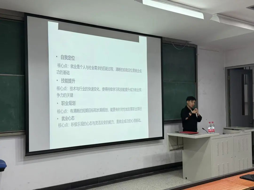 7f9f507fbe3641c4ad109baa1816e6dc.jpg 电竞实时数据网