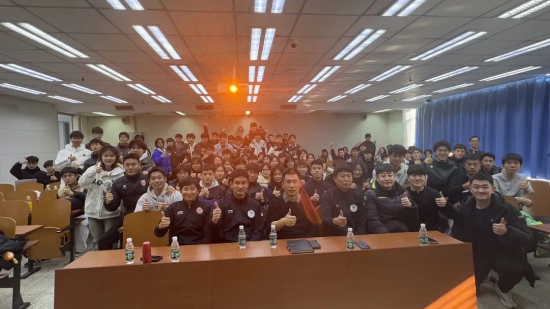 ce05922fea86417c80bbe879c9e7631e.jpg 电竞实时数据网