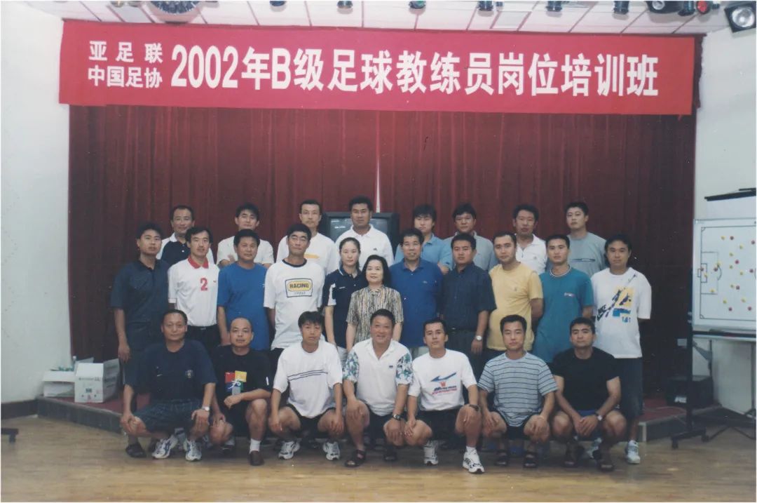 5fb68f2552974af9991d48cedb61f984.jpg 电竞实时数据网
