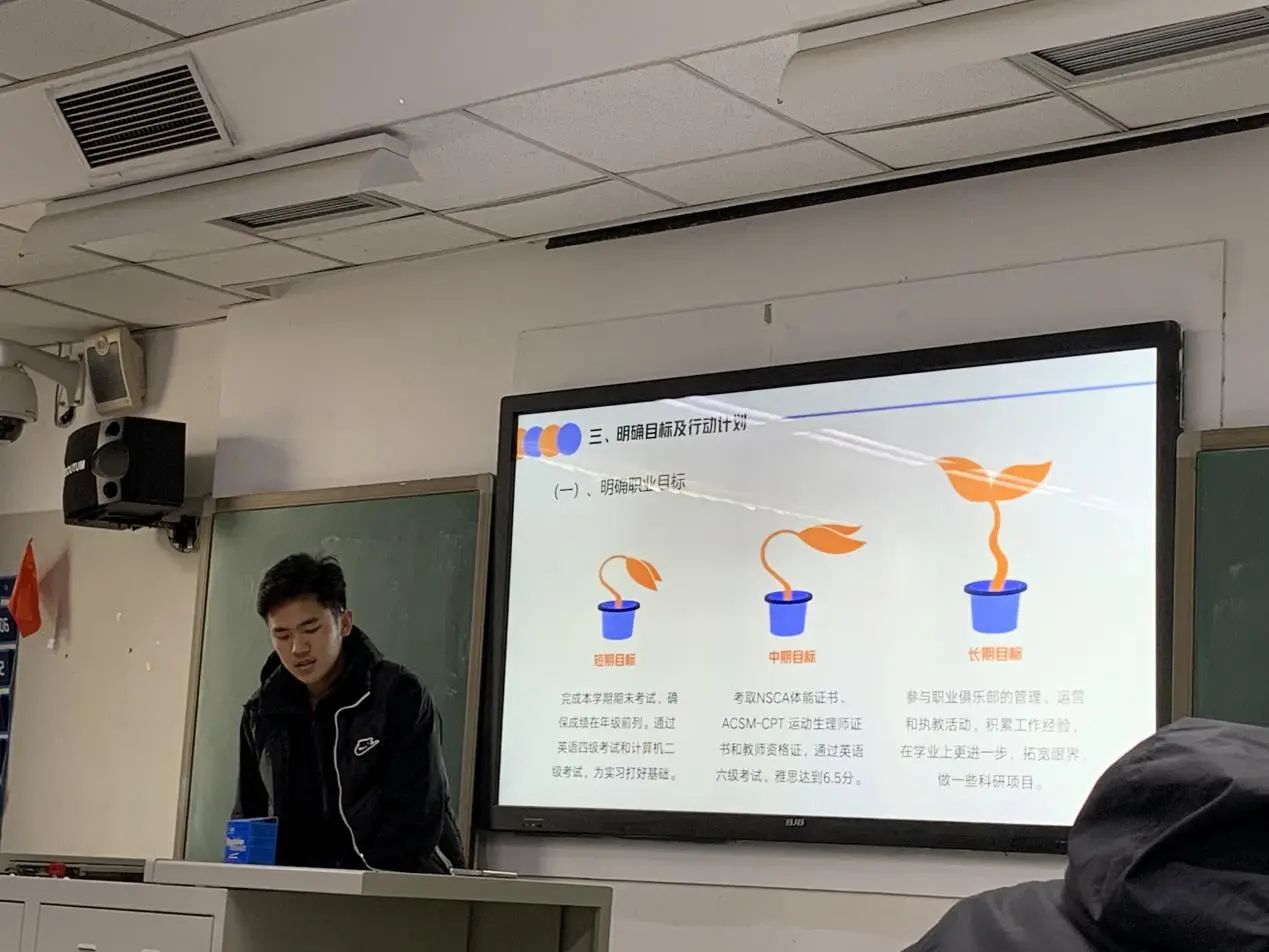 5c9808ef1a8046618725589790d1edcf.jpg 电竞实时数据网
