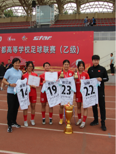 a308bdf9d339467a842de9c1022f3b33.png 电竞实时数据网