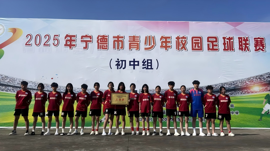 ee5f6c00de7b4b80be1efc73a94ed3e3.png 电竞实时数据网
