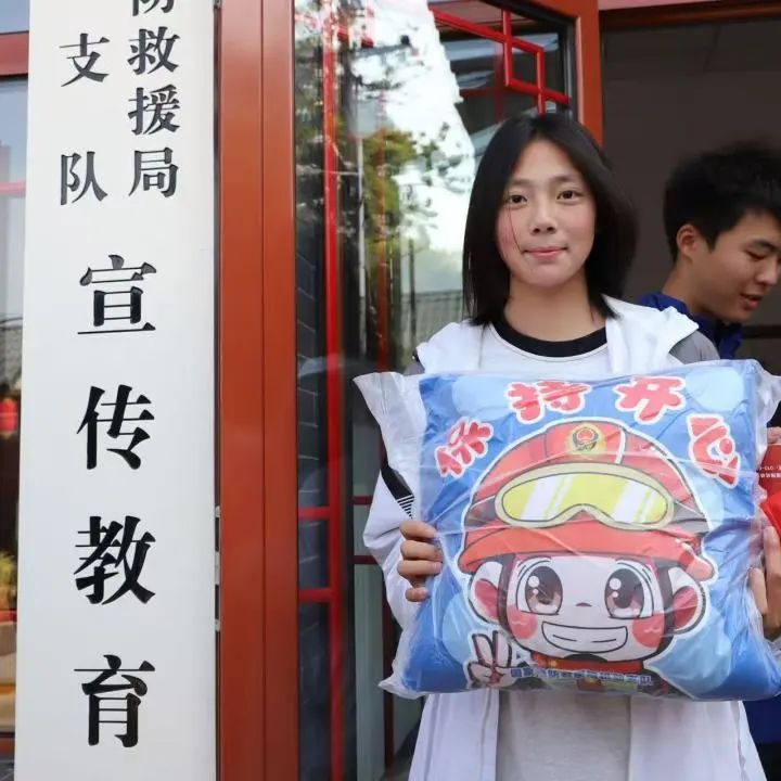 fd7a9f7aafff46519f9a8d4e760e5888.jpg 电竞实时数据网